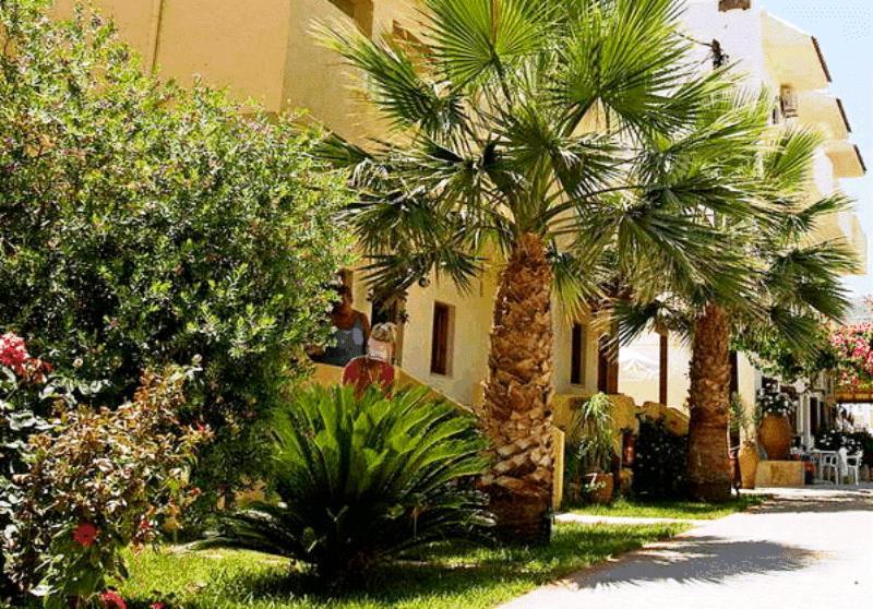 Lia Sofia Apartments Stalida Dış mekan fotoğraf