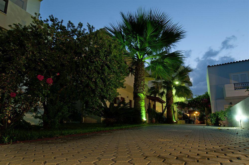 Lia Sofia Apartments Stalida Dış mekan fotoğraf